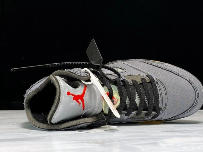 Air 5 x Jordan CT8480-001 Off-White Black 0611